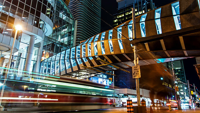 Toronto Eaton Centre Pedestrian Bridge - Walters Group Inc.